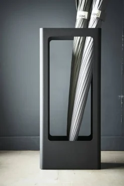 Yamazaki sateenvarjoteline Tower musta