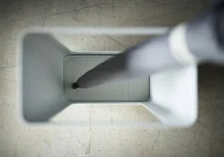 Yamazaki sateenvarjoteline Tower valkoinen