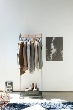 Yamazaki vaaterekki pyörillä Tower musta