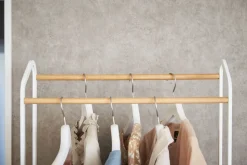 Yamazaki vaaterekki pyörillä Tower valkoinen